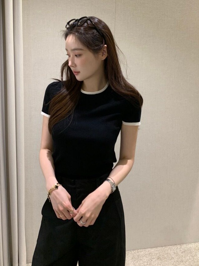 Elegancki letni, cienki sweter – Lifestyle Of Korean recenzja i cena